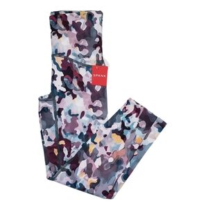 SPANX Booty Boost 7/8 Printed Leggings Painted Camo Ruby Multi Small NWT!
